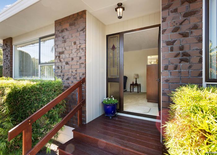  at 1/8 Killarney Avenue, Torbay, Auckland