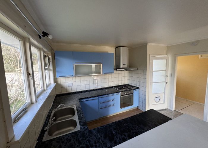  at 15 Bancroft Terrace, Newlands, Wellington, Wellington