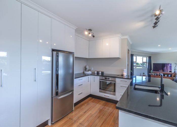  at 166 Bartholomew Road, Levin