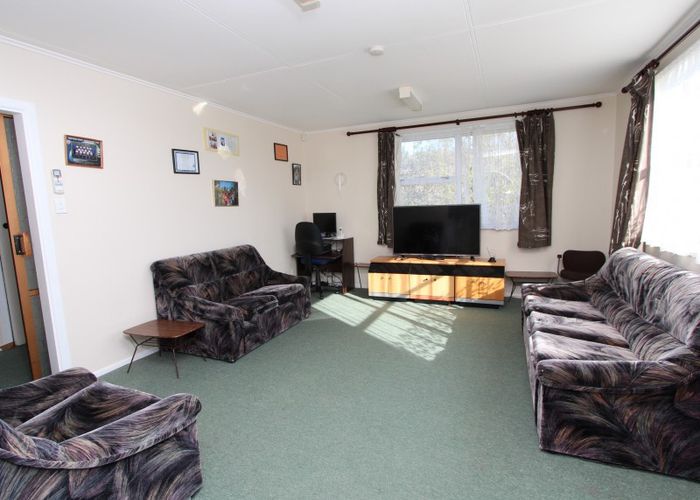  at 76 Warspite Avenue, Cannons Creek, Porirua