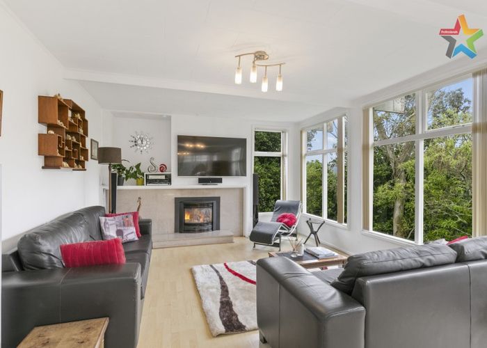  at 41 Belmont Terrace, Belmont, Lower Hutt