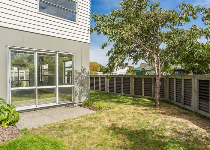  at 76 Ocean Road, Paraparaumu Beach, Paraparaumu