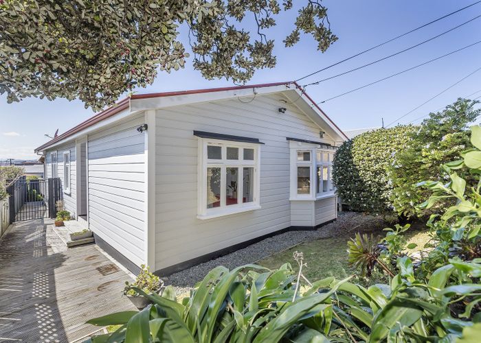  at 3 Endeavour Street, Lyall Bay, Wellington, Wellington