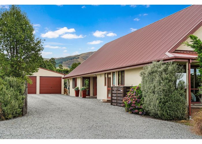  at 887 German Road, Starvation Hill, Oxford