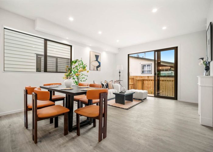  at 21D Hillcrest Avenue, Hillcrest, North Shore City, Auckland