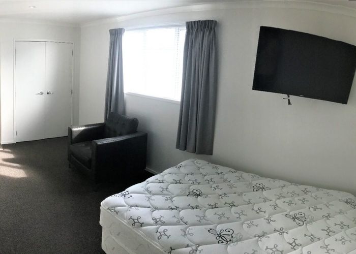  at 2/30 Beatty Street (Room A), Melville, Hamilton, Waikato