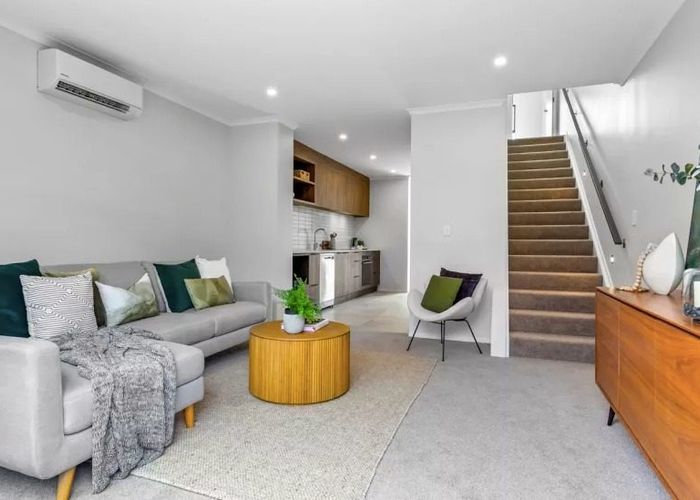  at 11/17  Hema Rd Hobsonville, Hobsonville, Waitakere City, Auckland