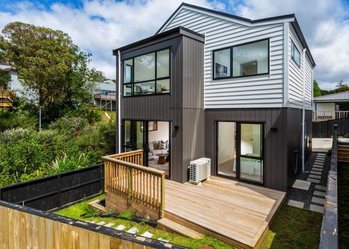  at 24C Scarlock Avenue, Browns Bay, North Shore City, Auckland