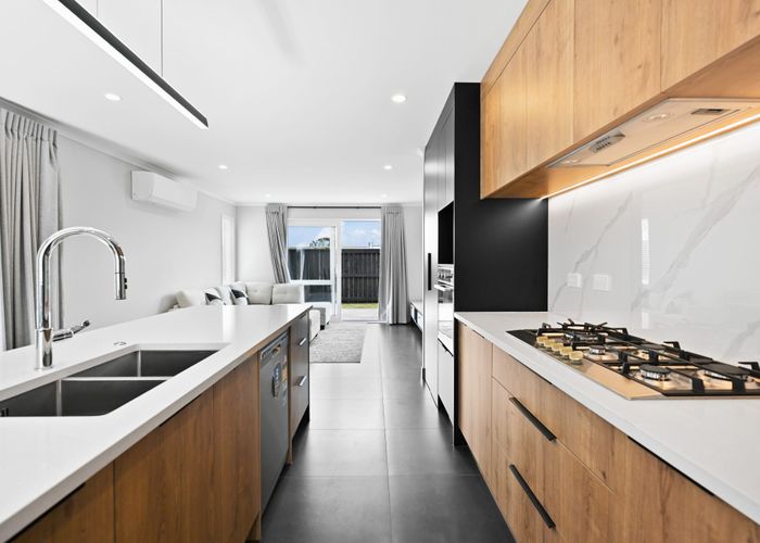  at 4 Gaylard Avenue, Chartwell, Hamilton