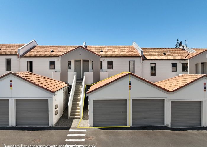  at 26/21 Armoy Drive, East Tamaki, Manukau City, Auckland