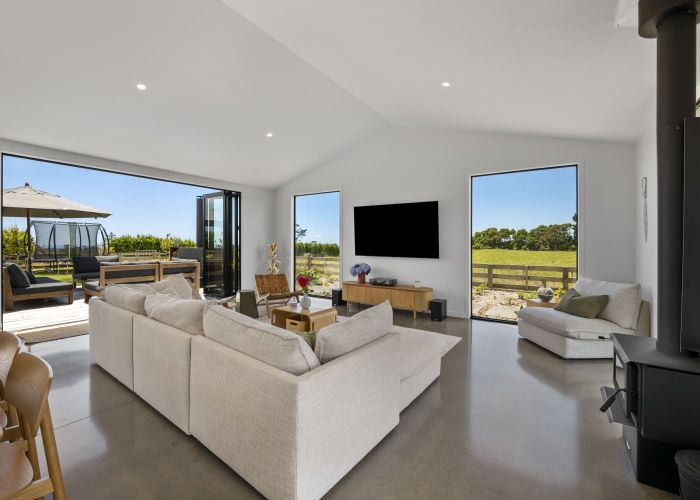  at 589 Kent Road, Korito, New Plymouth