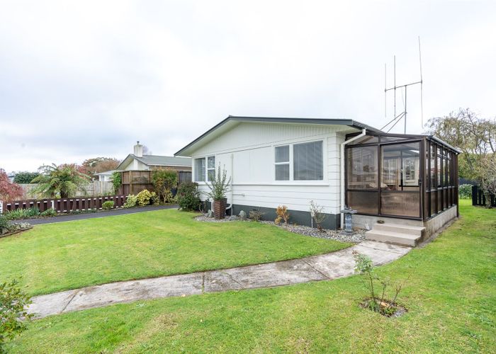  at 10 Katherine Place, Melville, Hamilton