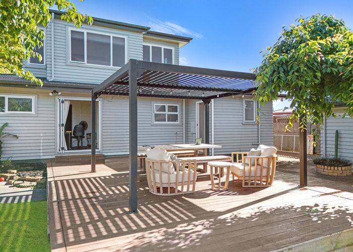 at 2 Cambridge Terrace, Taradale, Napier, Hawke's Bay