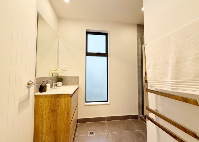 at 1/46 Normandy Place, Henderson, Waitakere City, Auckland