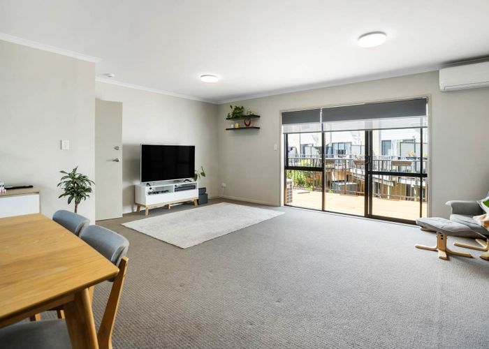  at 222/172 McLeod Road, Te Atatu South, Waitakere City, Auckland