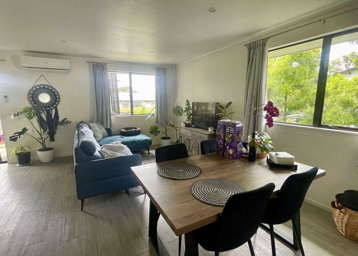  at 9A Taioma Crescent, Te Atatu Peninsula, Waitakere City, Auckland