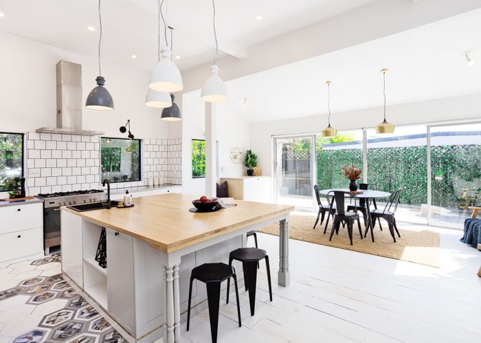  at 90 Thames Street, Avenal, Invercargill