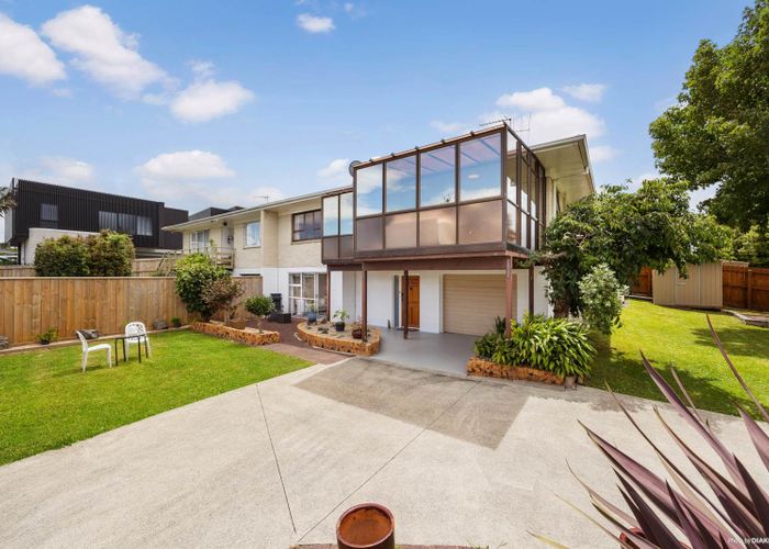  at 38A Whiteacres Drive, Sunnyhills, Manukau City, Auckland