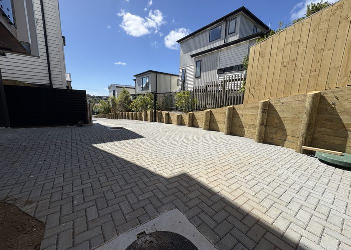  at 14D Newhaven Terrace, Mairangi Bay, North Shore City, Auckland