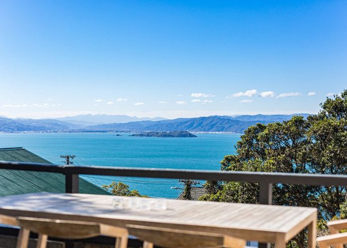  at 13 Thane Road, Roseneath, Wellington, Wellington