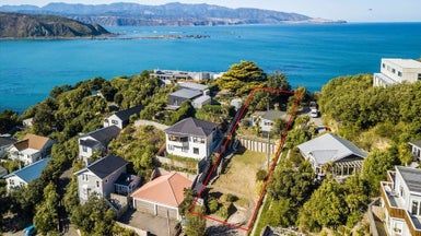  at 25 Hungerford Road, Lyall Bay, Wellington