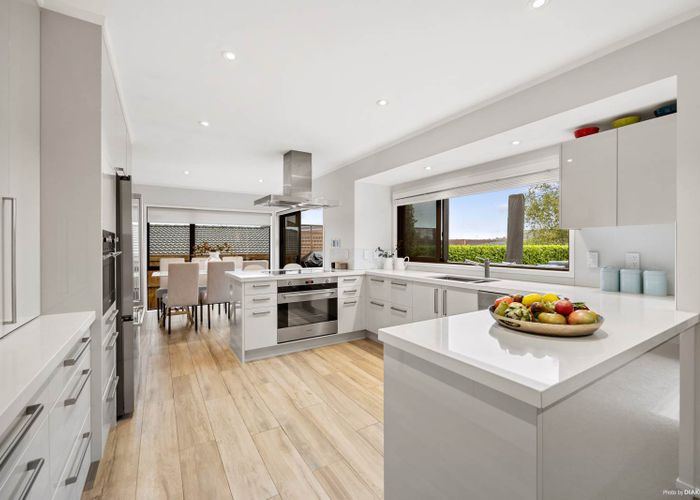  at 3 Mission View Drive, Northpark, Auckland