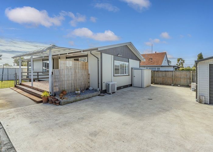  at 330 Breezes Road, Aranui, Christchurch