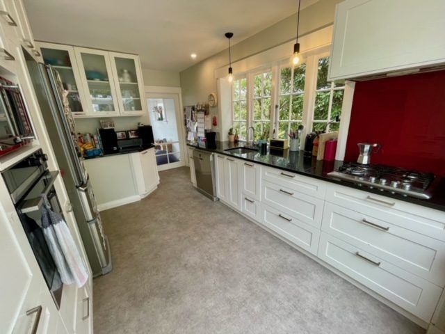  at 10 Paisley Terrace, Karori, Wellington
