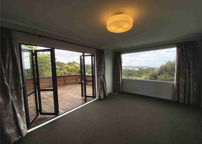  at 953 East Coast Road, Torbay, Auckland