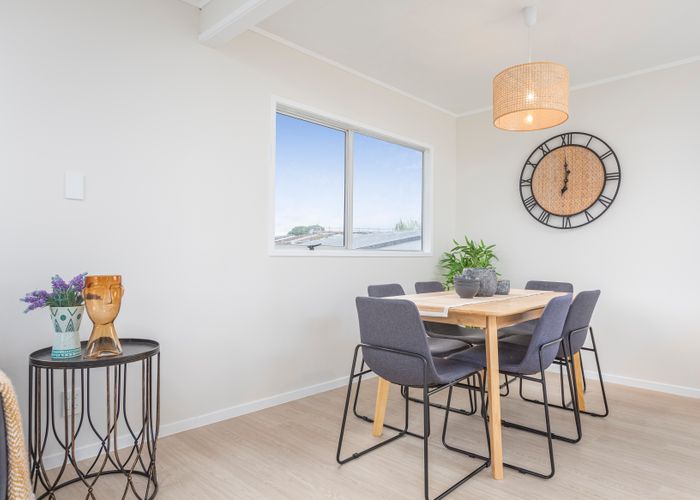  at 15 Ravenna Way, Clover Park, Auckland