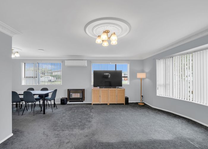  at 2 Hampton Place, Springvale, Whanganui, Manawatu / Whanganui