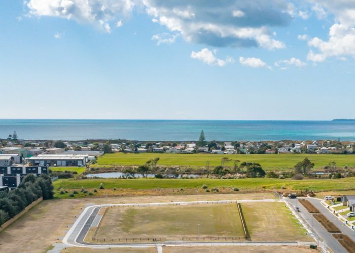  at Papamoa, Tauranga, Bay Of Plenty