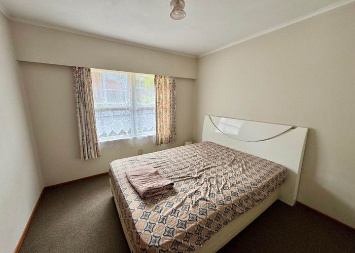  at 7 Edorvale Avenue, Manukau, Manukau City, Auckland