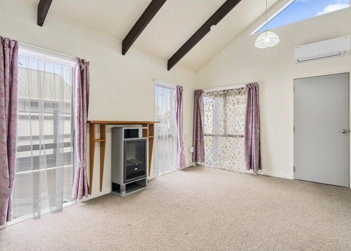  at 4b Nottingham Avenue, Awapuni, Palmerston North, Manawatu / Whanganui