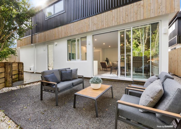  at 8/6 Bushland Grove, Paparangi, Wellington