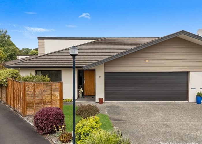  at 18/2 Caversham Road, Springvale, Whanganui, Manawatu / Whanganui