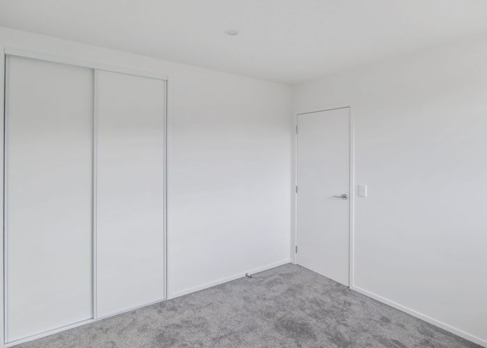  at 8/21 Titoki Street, Te Atatu Peninsula, Waitakere City, Auckland