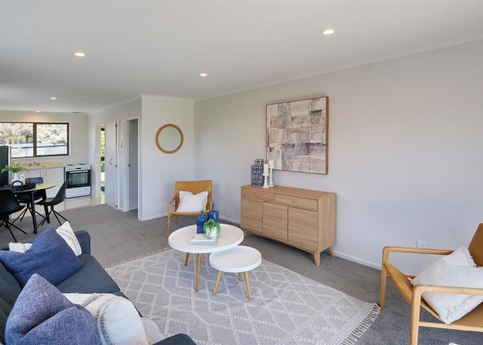  at 2/49 Cowes Street, Avondale, Christchurch