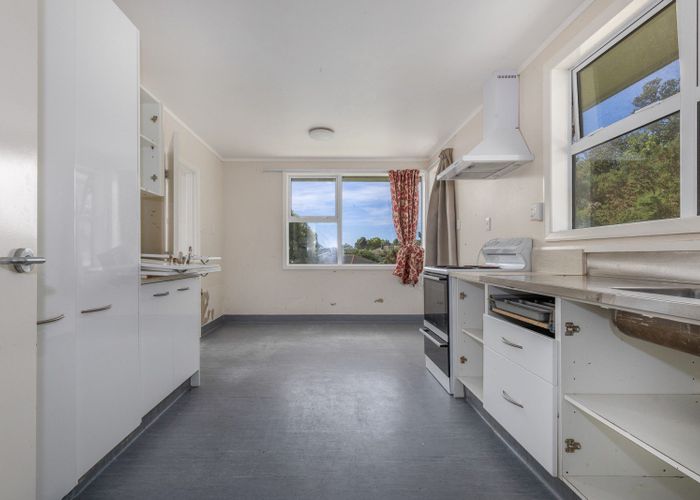  at 8 Penguin Grove, Waitangirua, Porirua, Wellington