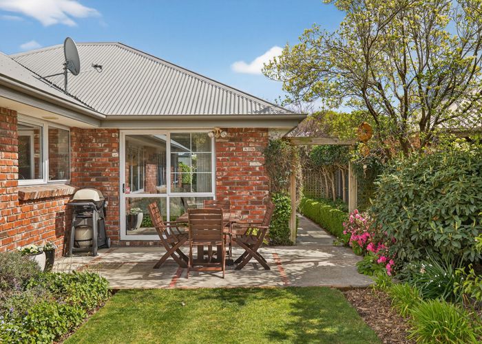  at 8 Avon Gate, Russley, Christchurch