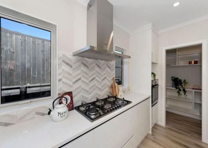  at 77 Cumberland Drive, Flagstaff, Hamilton, Waikato