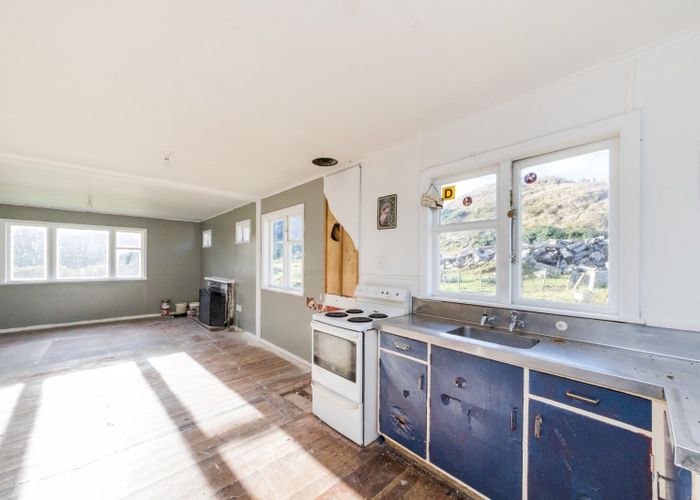  at 1821 Ruahine Road, Rangiwahia, Kimbolton