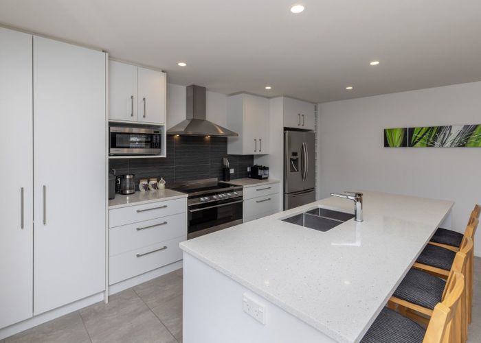  at 14 Fiesta Grove, Raumati Beach, Paraparaumu