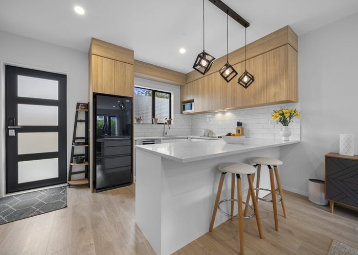  at 5/11 Karamu Street, Te Atatu Peninsula, Waitakere City, Auckland