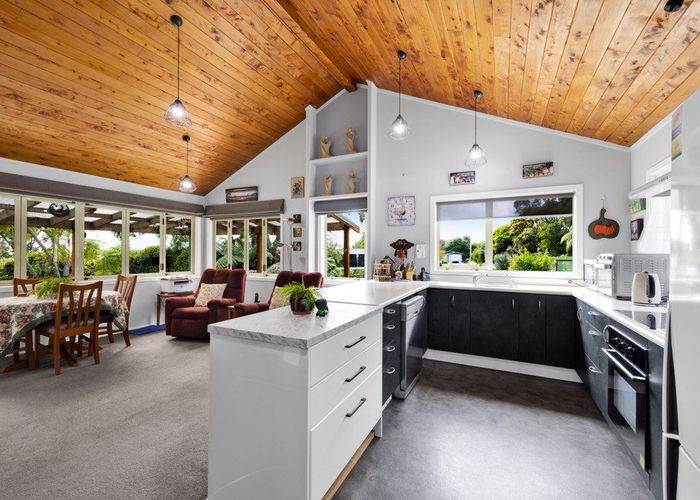  at 320C Frankley Road, Ferndale, New Plymouth