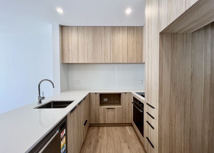  at 37 Fencible Dr, Howick, Manukau City, Auckland
