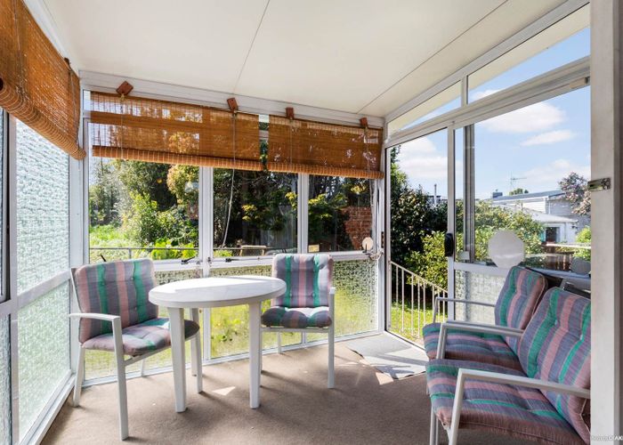  at 1/16 Fowler Street, Northcote, Auckland