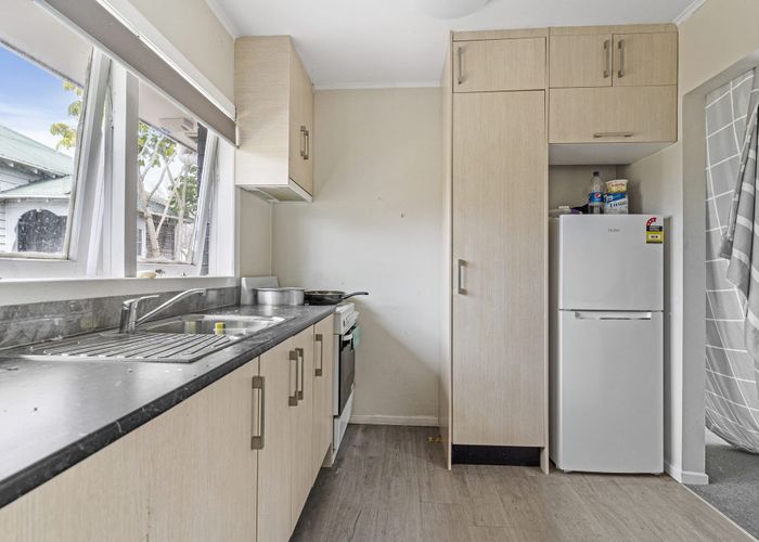  at 2/0 Middlemore Road, Otahuhu, Auckland