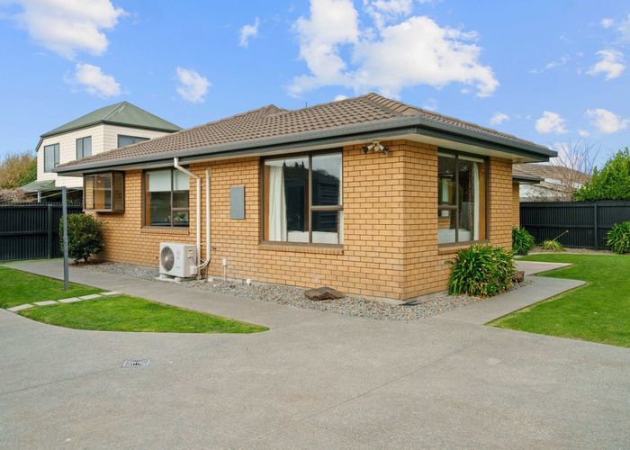  at 2/19 Cunningham Place, Halswell, Christchurch