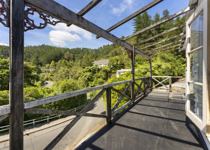  at 84 Wyndham Road, Pinehaven, Upper Hutt